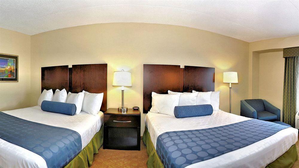 Best Western Plus Waynesboro Exterior photo